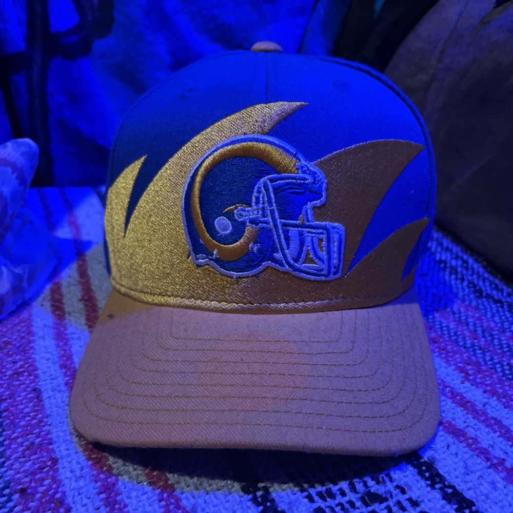 Los Angeles Rams throwback Mitchell & Ness throwback SnapBack